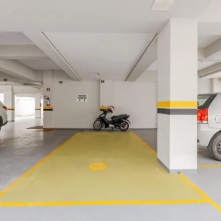Excelente Apartamento a 2 minutos da Praia de Bombas-3